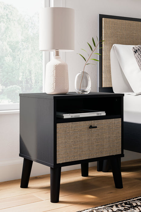 Charlang Bedroom Set